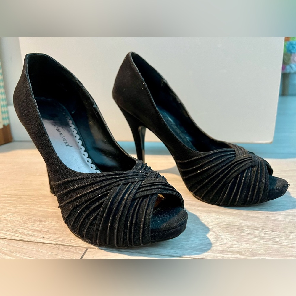 Used Lulu Townsend Gretchen Heels